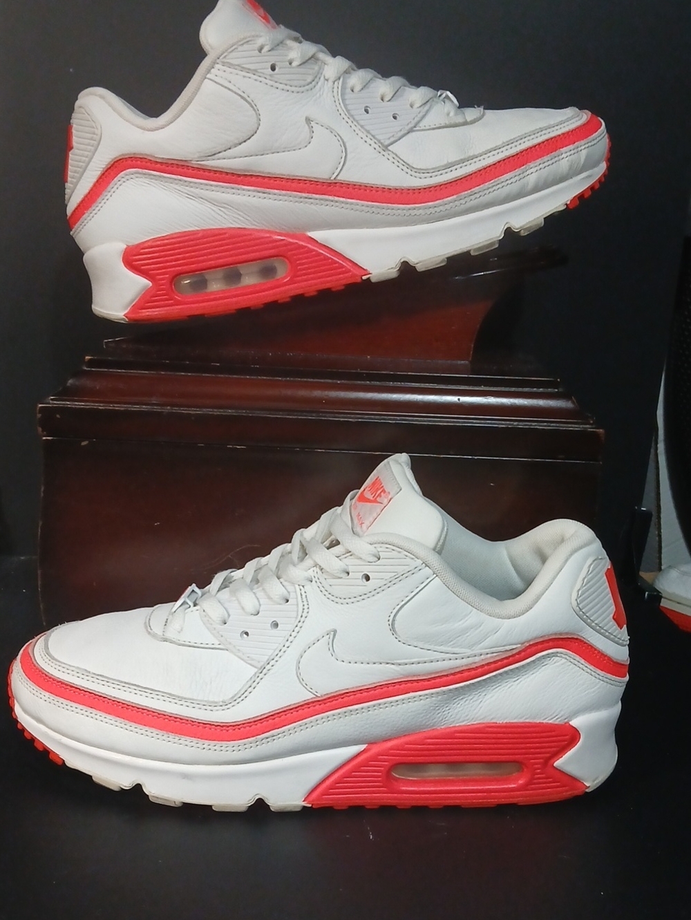 Nike Air Max '90 x Undefeated. "WHITE SOLAR RED" Mens-12. 100%AUTHENTIC!